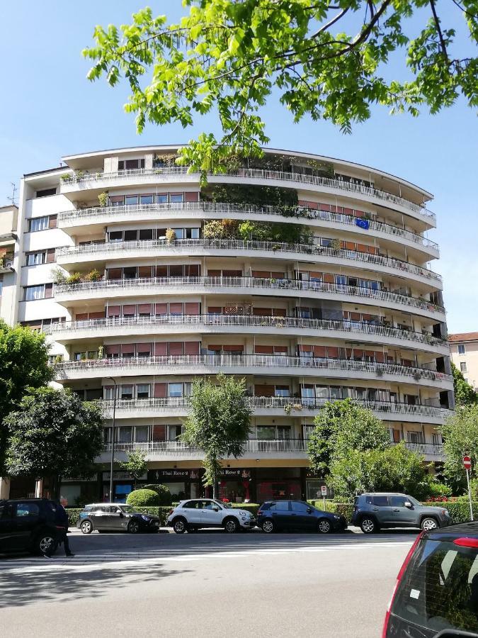 Clever House Mediolan Zewnętrze zdjęcie